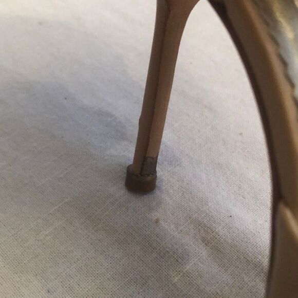 Manolo Blahnik Beige and gold cut out strap he sandal heel ￼(39) - Picture 9 of 9